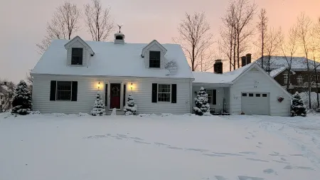 Breaktime - Quiet and Private on dead end street