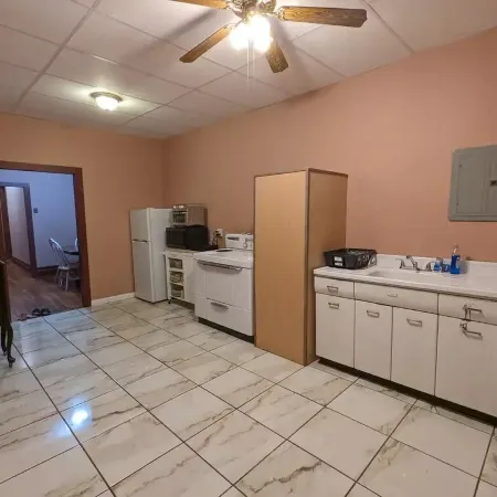 Stowaway Suites on the Avenue: Mt Laurel Suite