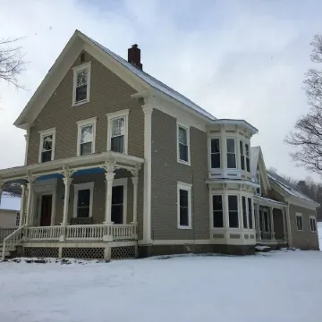 Great Ski or Summer Rental - 5 miles to Okemo/Ludlow, 25 Gorgeous Acres