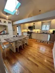 BillyMoe’s Bungalow, A low key 3 Bedroom house with lake view.