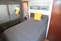 Quiet house 1km from the beach, with tennis court and communal swimming pools