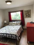 Just 5 minutes from Rib moutain, charming Farmhouse style home