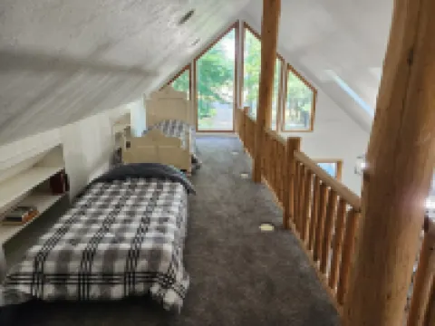 Otsego Lake Oasis! Spacious 3 bd + loft. Sleeps 12. Separate Private Lake Access