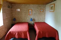 CHARMING GITE at the gates of the Marais Poitevin and Niort with private pool