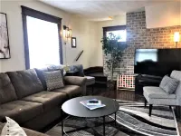 Jefferson House near the Square, Cozy & Clean, Close to Everything!