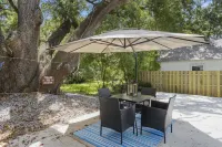 Beautiful New Home Just Mins to the Beach, Aquarium, Buc-Ees, and Downtown! Hotels near TrainTastic! formerly: Mississippi Coast Model Railroad Museum