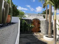 Villa feet in the water, really!