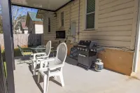 Renovated Bungalow 1 Block from Downtown Seneca! 7 miles from Clemson!