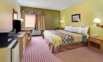 Super 8 by Wyndham Pasadena