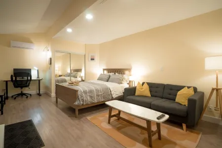 Private Studio - Quiet & Convenient in Pasadena Отели рядом с достопримечательностью «Калифорнийский технологический институт»