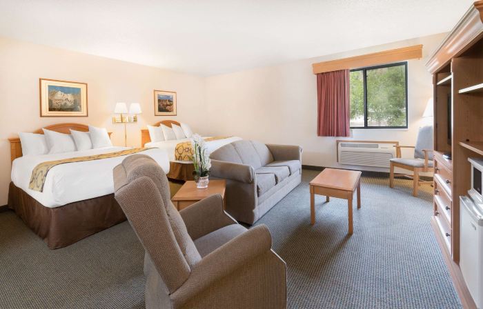 Baymont by Wyndham Hot Springs