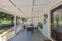 Pet Friendly Boat Parking White Sand Beaches 30-A. Bikes, Beach Chairs, Umbrella