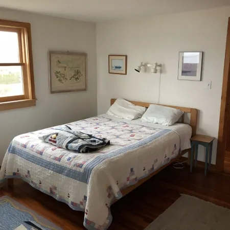 Beachfront Oasis - Family Friendly - Panoramic Waterfront Views
