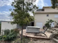 10mn beach, Standing Villa, top sea view, fiber internet, heated pool, jacuzzi