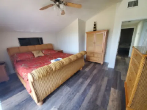 Big Pine Key, 3 BR, 2 1/2 Bath, Private Canal, Close to everything, KW