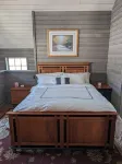 Modern Mt. Ascutney Cabin - Beautiful Winter Getaway Hotels in 