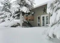 Fabulous Art-Filled 'Green Conscious' Retreat - You Will Love This Place! Estes Park / Rocky Mountain National Park KOA Holiday附近的飯店