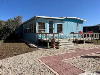 Relaxing retreat on the water-10 minutes to Gulf and Springs! Hotels near Crystal River Boat Builders