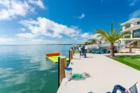 5 bed/4 bath Ocean side, right outside of Tavernier Creek Mile Marker 91