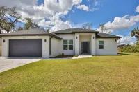 Spacious Springs Vista Retreat in North Port, FL