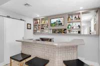Centrally located Home w/ Pool & Gym