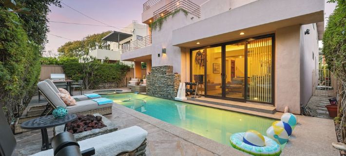 Sunset Beach House in Heart of La Jolla Shores Hotels in La Jolla