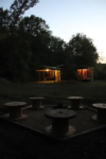 Secluded Magnolia Cabin & Hot Tub