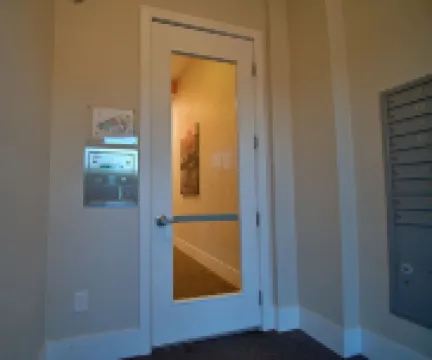 Style and Comfort ~ Close to Downtown, Red Rocks, Hiking, Csm Campus