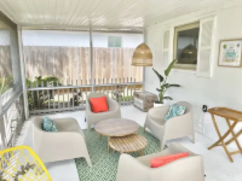 Peaceful and cozy beach house in North Naples