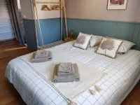 Charming House with Swimming Pool, Downtown & Beach on Foot (10 Minutes)