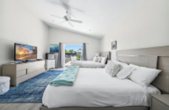 Amazing Waterfront Home with Generous Outdoor Space in Seven Isles/Las Olas