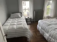 Finger Lakes Escape: Spacious 5-Bedroom Retreat in Canandaigua 캐넌다이과 레이크 스테이트 마린 공원 주변 호텔