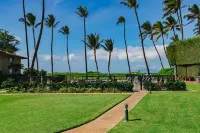 BEST LOCATION IN KIHEI!  Incredible Lani, Pool & beach!  2 bd, 2 bath, grd floor