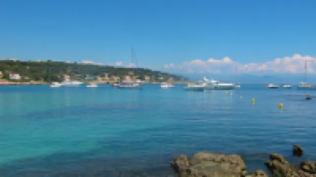 Riviera at its Best: Elegant and Exceptional 5-Star-Rated 1BR w/ Beachfront+Pool