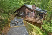 Blue Ridge Cabin-Hot Tub, Fire Pit with Free Firewood
