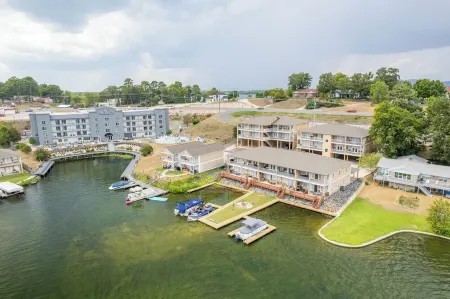 Ultimate Lakefront Retreat in Hot Springs with Private Boat Slip!