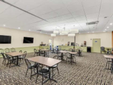 Days Inn by Wyndham Titusville Kennedy Space Center Hotels in Brevard County