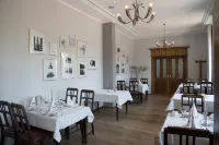Etzhorner Krug Hotels in Metjendorf