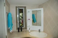 Nunziata: "Villa Dei Lemons" House / Villa between the sea and Mount Etna