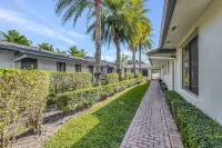 GREAT LOCATION, EAST DELRAY, back yard, pets