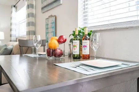 High speed Internet, Downtown, Beach Items & MORE