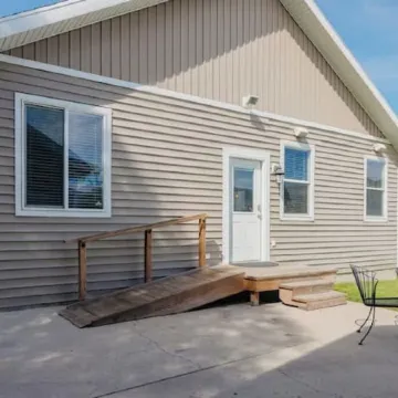 Perfect Cottage. Sleeps 11, 5Bd, 3Br, Media/Game Room, Large Yard, Fire Pit