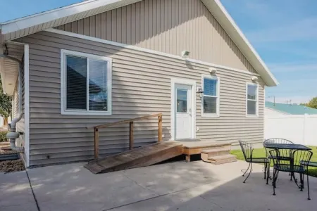 Perfect Cottage. Sleeps 11, 5Bd, 3Br, Media/Game Room, Large Yard, Fire Pit