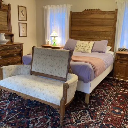 Cottage at Taughannock: State Park, Cayuga Lake, Ithaca, & Cornell