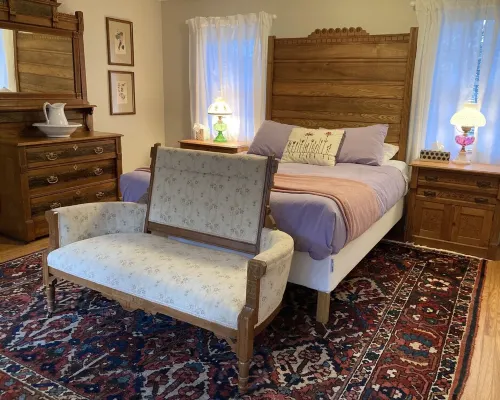 Cottage at Taughannock: State Park, Cayuga Lake, Ithaca, & Cornell Hotels in Ulysses