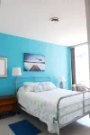 San Diego Coastal Guest House, Features Private Pool.