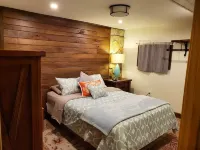 Lake Watauga FAMILY FUN, Sunny Lake Front Home  Private Dock  Water Toys WiFi