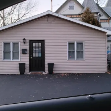 Charming Cottage in the Heart of Catskill & Pet Friendly