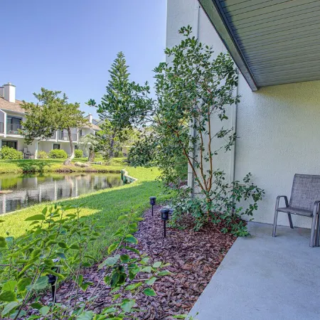 Sea Winds Beautifully Updated Beachfront/Oceanfront Condo-w/Private Beach Access