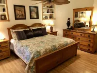 Tropical Breeze 🌞Heat Pool ✅Wifi ✅Fenced ✅Boat/RV Park ✅Kayak Bikes ✅Near Beach